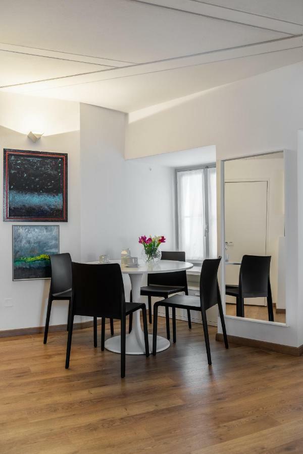 A Casa Nuccia Studio By Holiday Solutions Como Luaran gambar