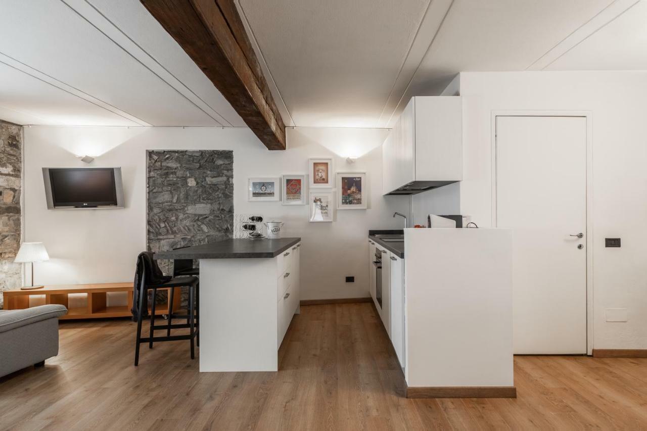 A Casa Nuccia Studio By Holiday Solutions Como Luaran gambar